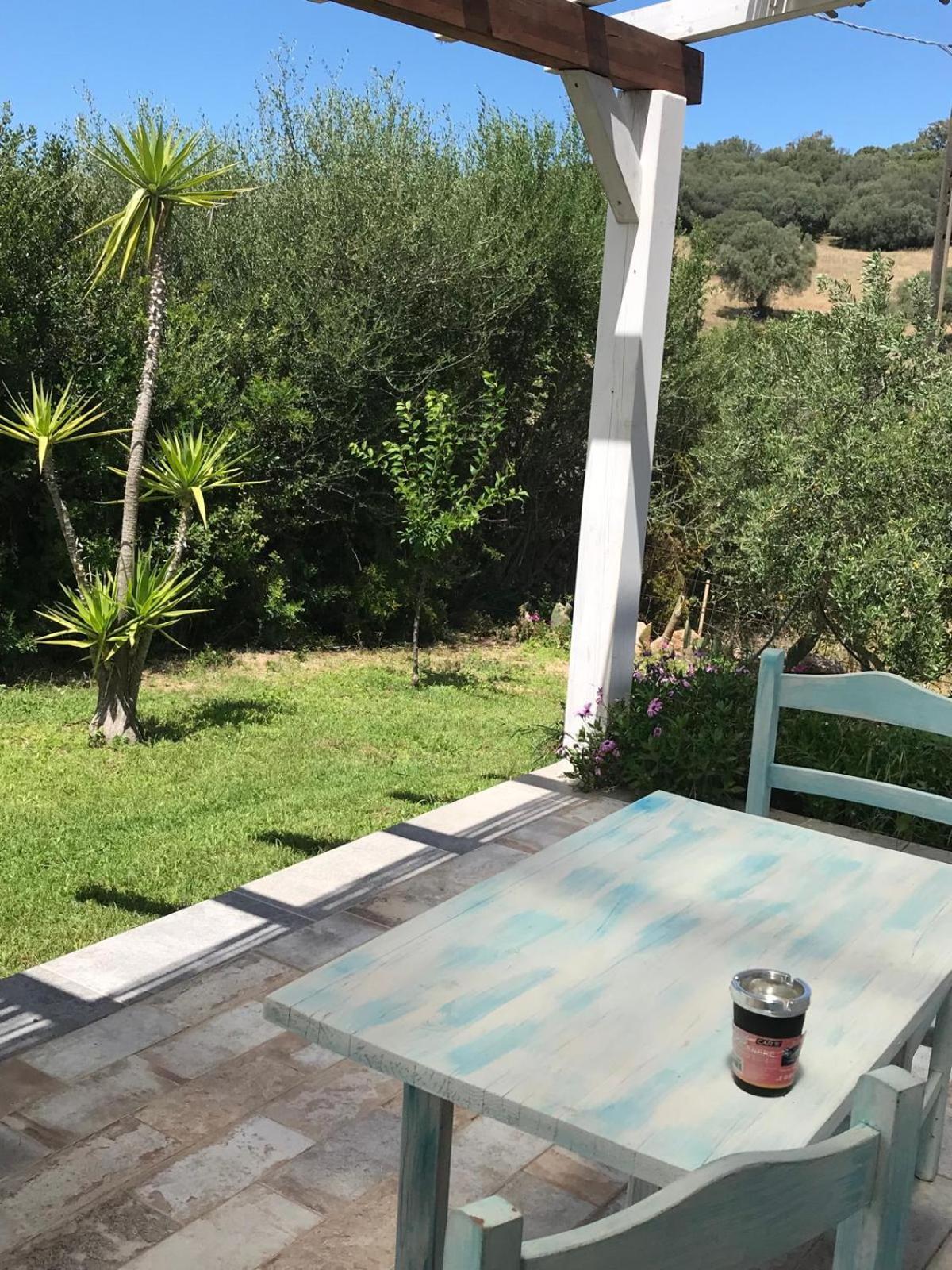 La Fragola In Campagna 6 K M Da San Pantaleo Hotel ภายนอก รูปภาพ